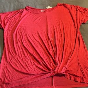 Maurice’s woman’s size XlLred T shirt